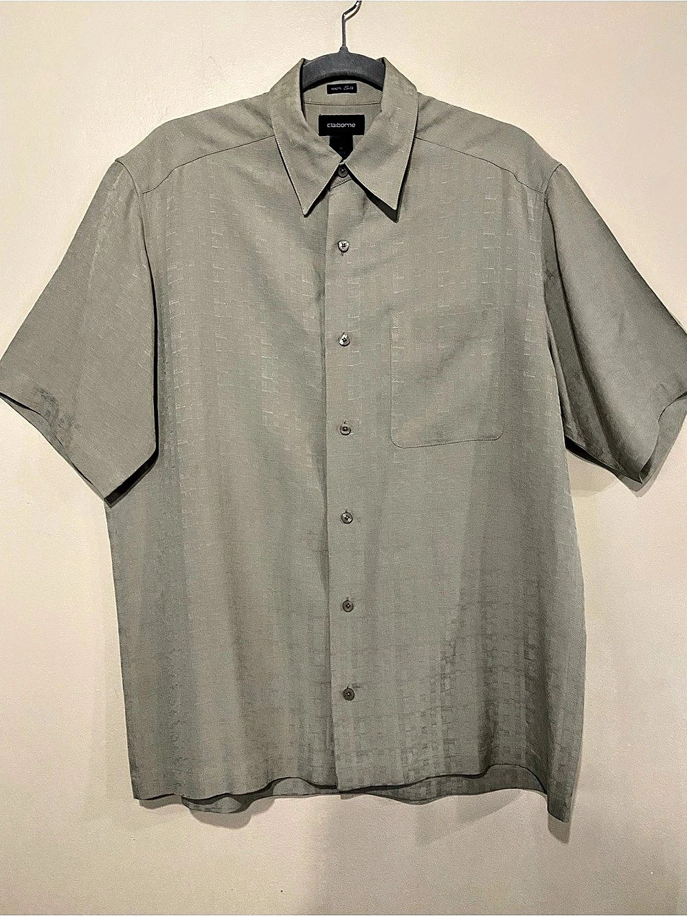 Claiborne Men's 100% Silk Short Sleeve Button Down Shirt